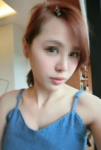 瑞瑞 162cm/C-Dcup/28歲  熟女櫃姐 以是一名已婚少婦，下海兼...