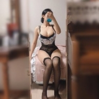 巨乳豐滿人妻來了  是你的菜嗎為主重服務重感覺的喔  湘...