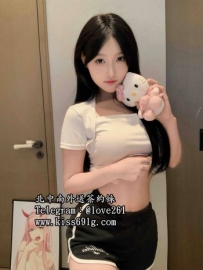 美娜 164/C+/24歲 #臺中 前凸後翹 身材很有料  服務貼心 口交...