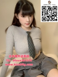 🧋 台中｜飲料店店員 楚楚 157/D/22歲 笑起來比珍奶還甜～哥哥要點什麼口味？😚 💕 服