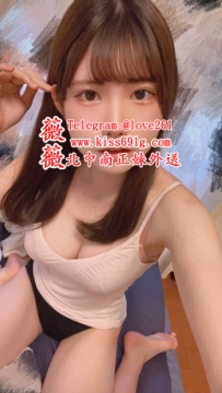 卡卡159.E.23歲 可愛的她 身材火辣 大腿跟屁屁都有一點點小...